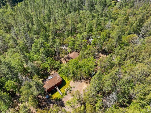 1610 Jumpoff Joe Creek Road, Grants Pass, OR 97526