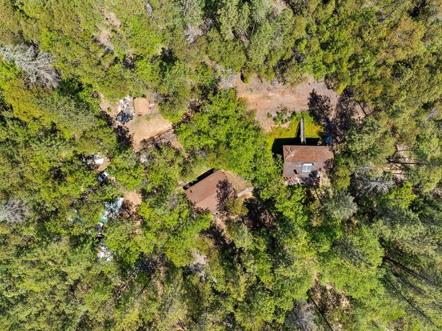 1610 Jumpoff Joe Creek Road, Grants Pass, OR 97526