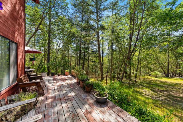 1610 Jumpoff Joe Creek Road, Grants Pass, OR 97526