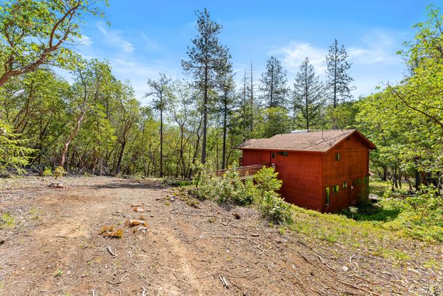 1610 Jumpoff Joe Creek Road, Grants Pass, OR 97526