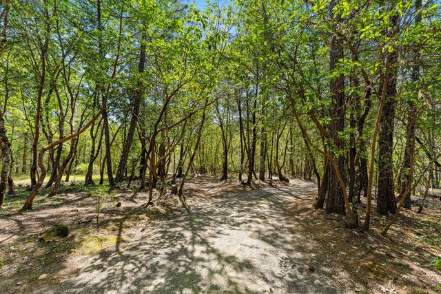 1610 Jumpoff Joe Creek Road, Grants Pass, OR 97526