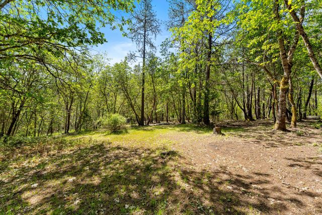 1610 Jumpoff Joe Creek Road, Grants Pass, OR 97526