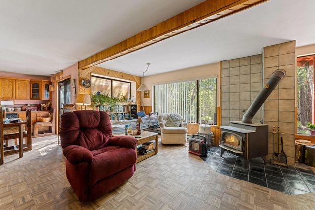 1610 Jumpoff Joe Creek Road, Grants Pass, OR 97526