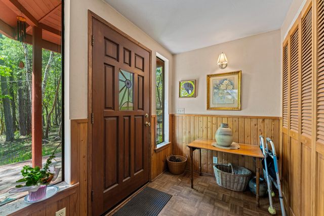 1610 Jumpoff Joe Creek Road, Grants Pass, OR 97526