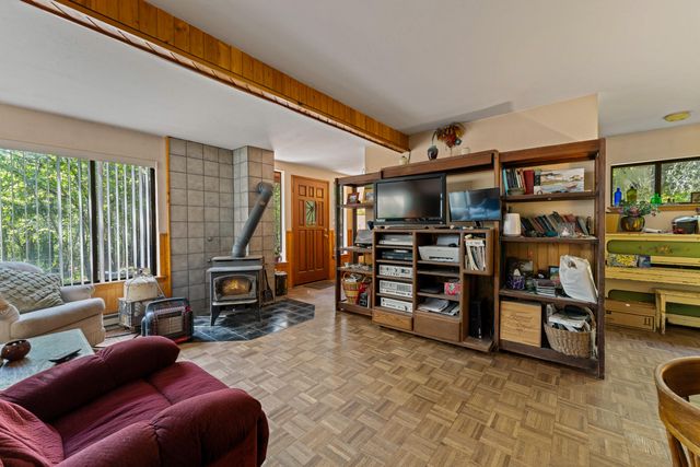 1610 Jumpoff Joe Creek Road, Grants Pass, OR 97526