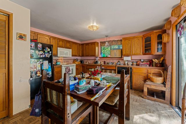 1610 Jumpoff Joe Creek Road, Grants Pass, OR 97526