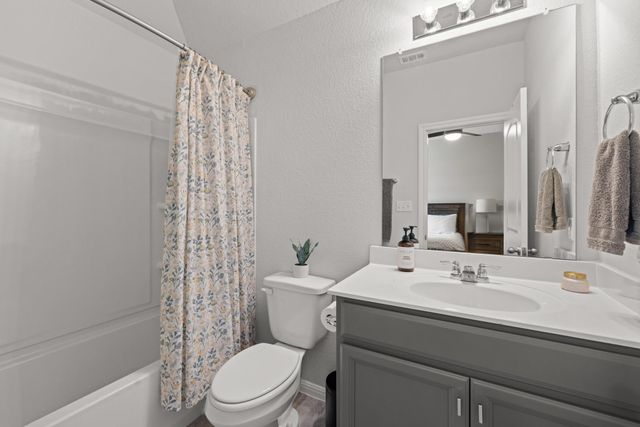 2049 Winston WAY, Leander, TX 78641