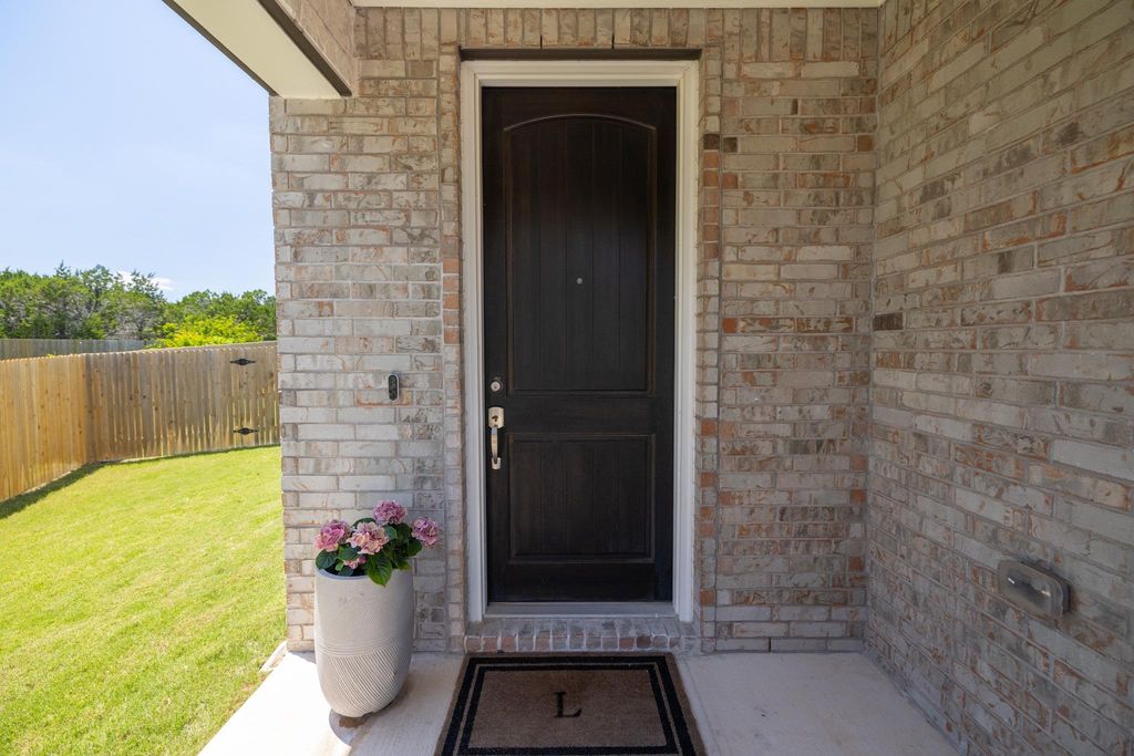 2049 Winston WAY, Leander, TX 78641