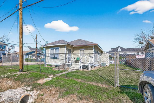 1110 Mathis Street, Houston, TX 77009