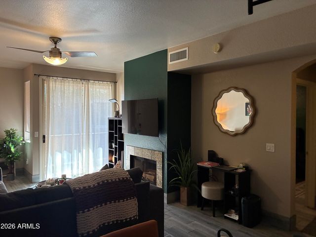 1411 E ORANGEWOOD Avenue 142, Phoenix, AZ 85020