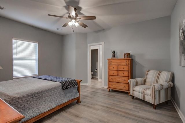 106 E Walker Drive, Harrisonville, MO 64701