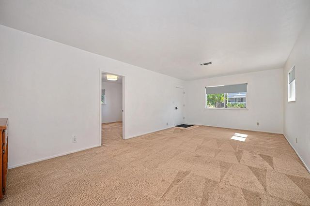 1391 5th St, Lincoln, CA 95648