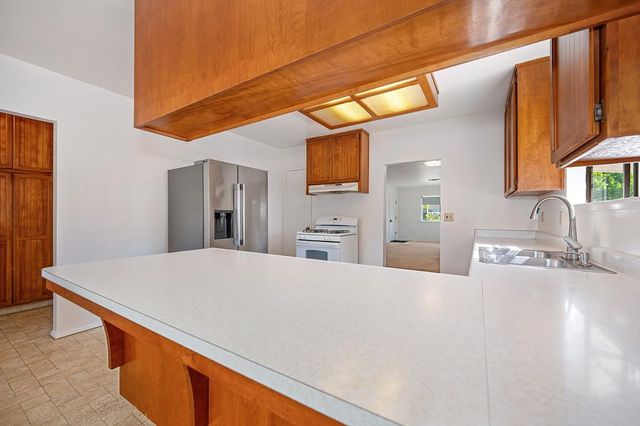 1391 5th St, Lincoln, CA 95648