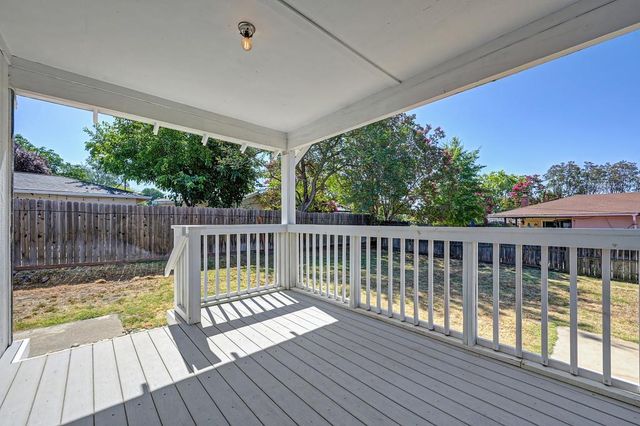 1391 5th St, Lincoln, CA 95648