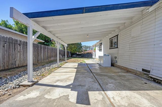 1391 5th St, Lincoln, CA 95648