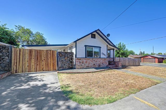 1391 5th St, Lincoln, CA 95648