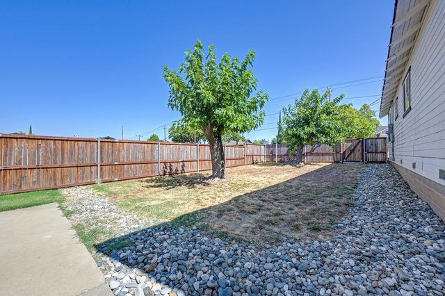 1391 5th St, Lincoln, CA 95648