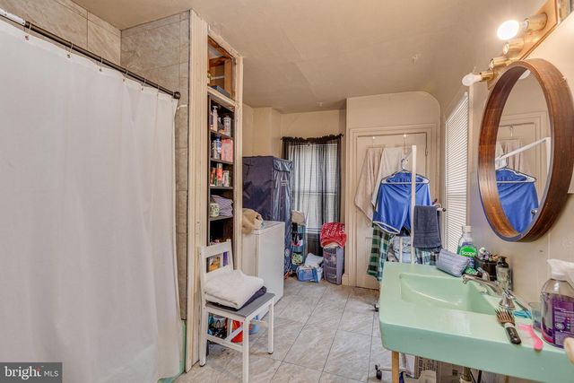 488 DELAWARE AVE, Roebling, NJ 08554