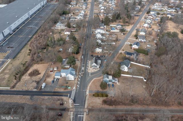 488 DELAWARE AVE, Roebling, NJ 08554