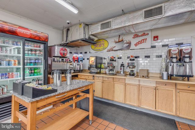 488 DELAWARE AVE, Roebling, NJ 08554