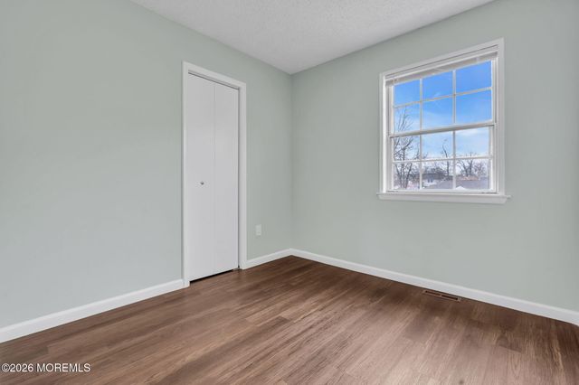 151 Shenandoah Boulevard, Toms River, NJ 08753