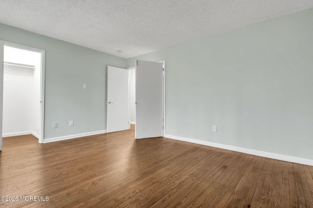 151 Shenandoah Boulevard, Toms River, NJ 08753