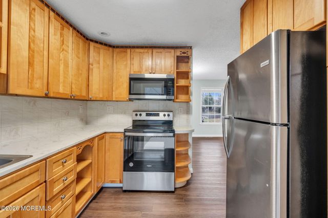 151 Shenandoah Boulevard, Toms River, NJ 08753