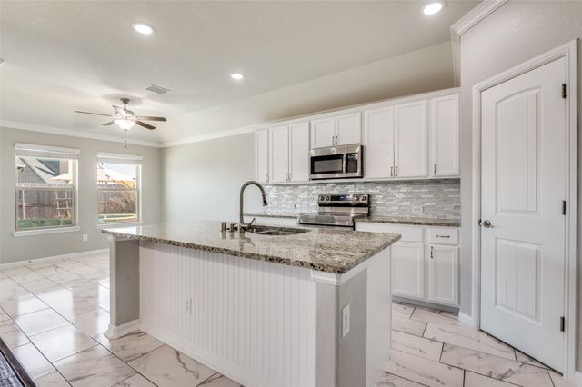 113 Rain Cloud Drive, Waxahachie, TX 75165