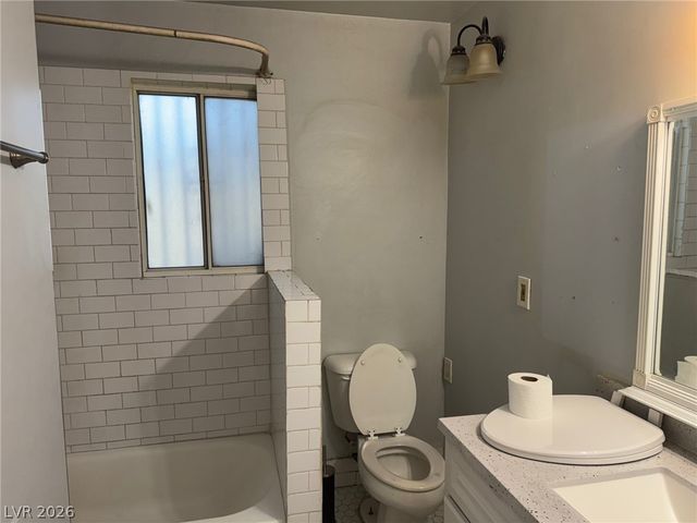 2214 Santa Clara Drive, Las Vegas, NV 89104