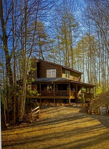 228 Flat Rock Valley Road, Blairsville, GA 30512