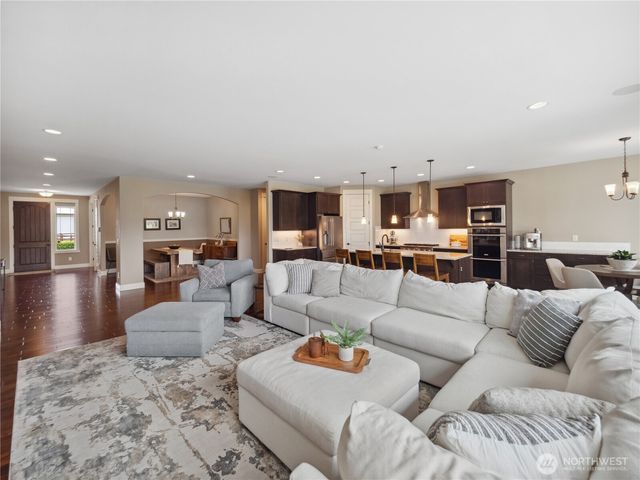 3420 McHugh Place, Enumclaw, WA 98022