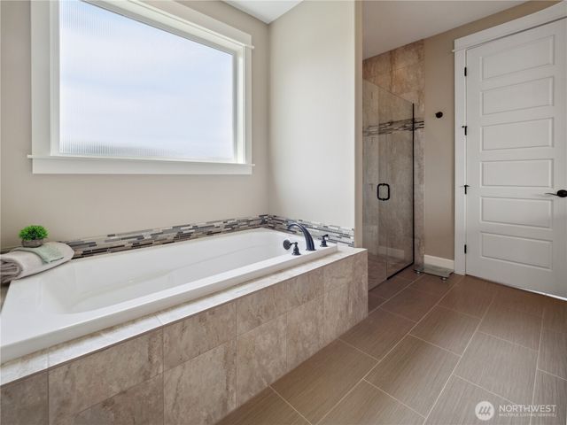 3420 McHugh Place, Enumclaw, WA 98022