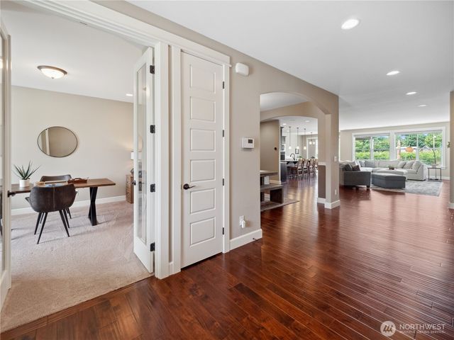 3420 McHugh Place, Enumclaw, WA 98022