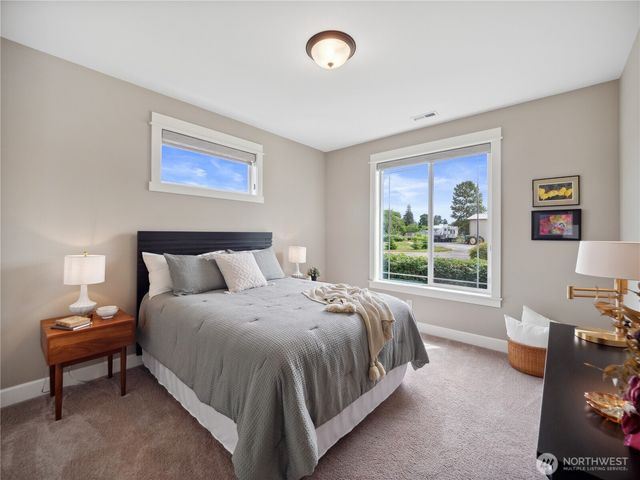3420 McHugh Place, Enumclaw, WA 98022