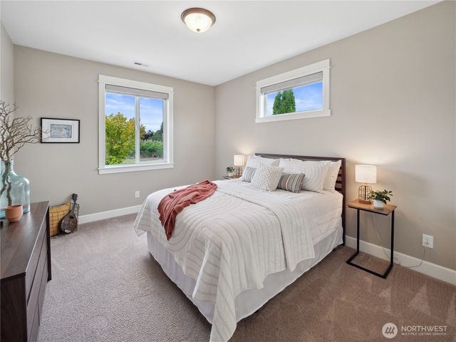 3420 McHugh Place, Enumclaw, WA 98022