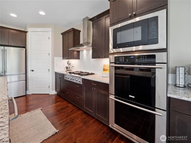 3420 McHugh Place, Enumclaw, WA 98022