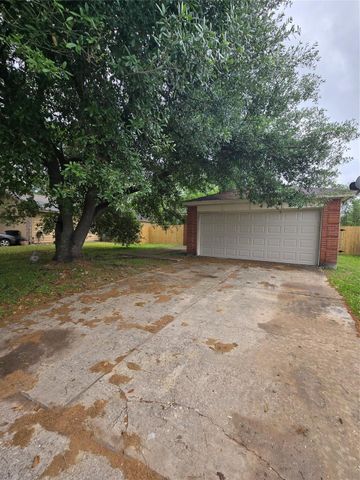 16022 Old River Road, Channelview, TX 77530