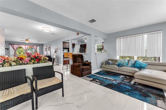 1019 S 29th Avenue 1019, Hollywood, FL 33020