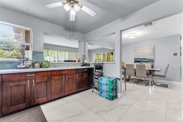 1019 S 29th Avenue 1019, Hollywood, FL 33020