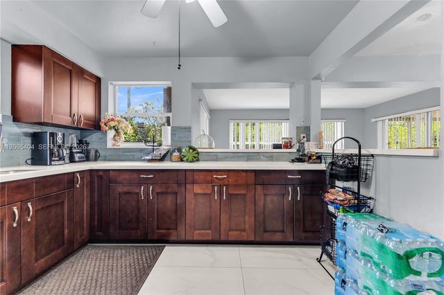 1019 S 29th Avenue 1019, Hollywood, FL 33020