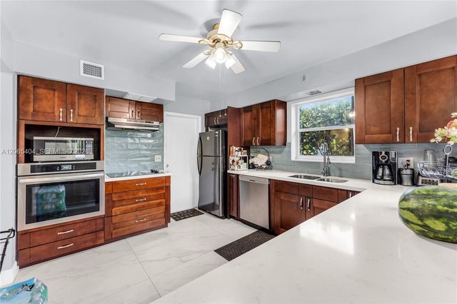 1019 S 29th Avenue 1019, Hollywood, FL 33020