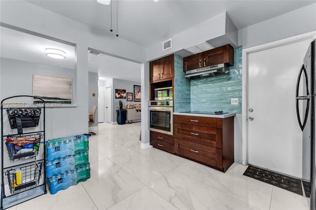 1019 S 29th Avenue 1019, Hollywood, FL 33020