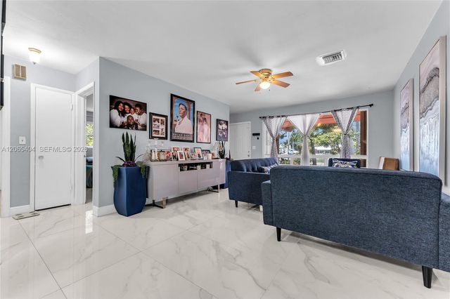 1019 S 29th Avenue 1019, Hollywood, FL 33020