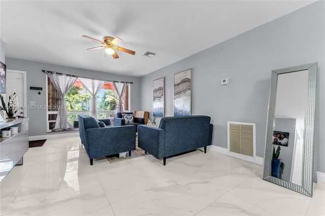 1019 S 29th Avenue 1019, Hollywood, FL 33020