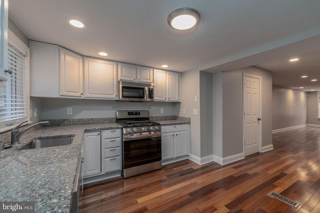 915 S BOULDIN ST, Baltimore, MD 21224