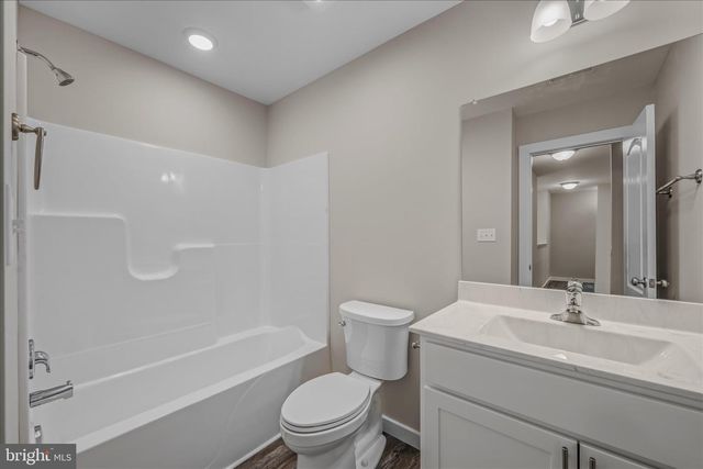 84 HUNTSVILLE CT, Martinsburg, WV 25403