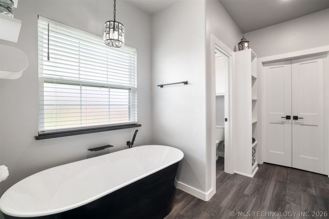 155 Riverbend Avenue, Calera, OK 74730