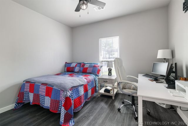 155 Riverbend Avenue, Calera, OK 74730