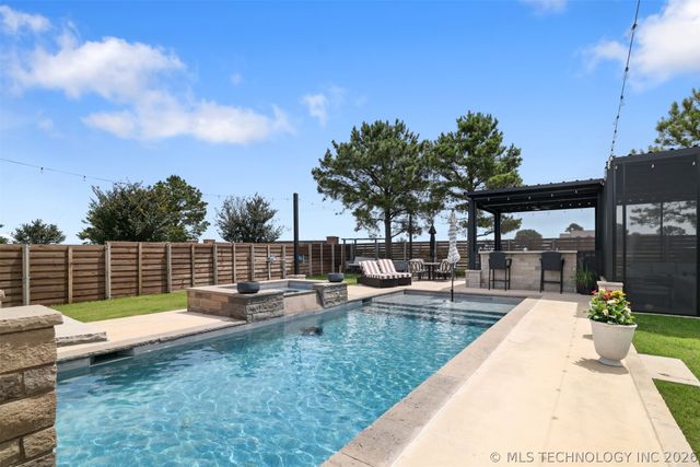 155 Riverbend Avenue, Calera, OK 74730