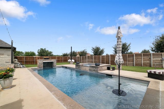 155 Riverbend Avenue, Calera, OK 74730